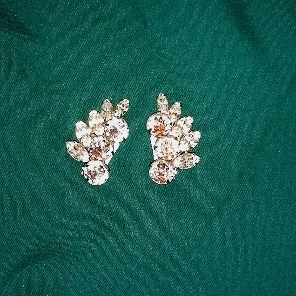 Vintage Eisenberg Crystal rhinestone earrings